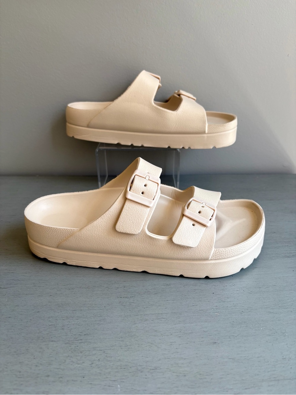 Women Cream Arch Support Comfort Two-Strap Buckle Chunky Platform Sandals Size 8 - Picture 11 of 13